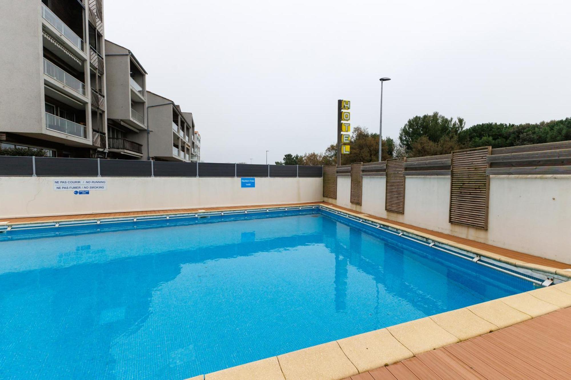 Logis Hotel Le Rochelois La Rochelle  Exterior photo